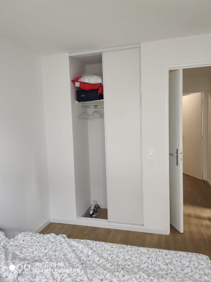 Chambre Privee Dans Un Nouvel Appartement Partage Pres De Paris Avec Parking Gratuit Chevilly-Larue Exterior photo