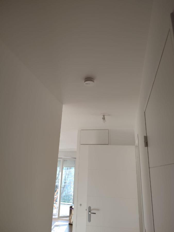 Chambre Privee Dans Un Nouvel Appartement Partage Pres De Paris Avec Parking Gratuit Chevilly-Larue Exterior photo